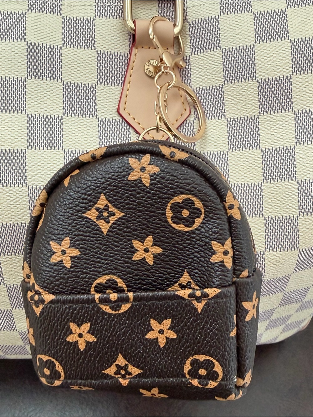 Monogram Blooming Flowers Bag Charm,Mini Pouch, Key Chain Holder, IPod ,Ear Buds - Picture 2 of 5